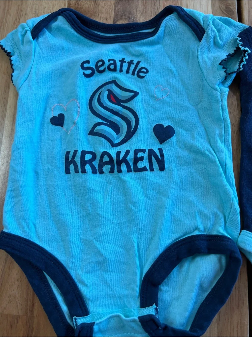 Seattle Kraken NHL Baby Bodysuit Lot 2 Pack 6-9 Months Official Licensed